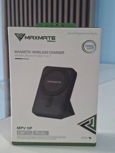 Magnetic wireless charger